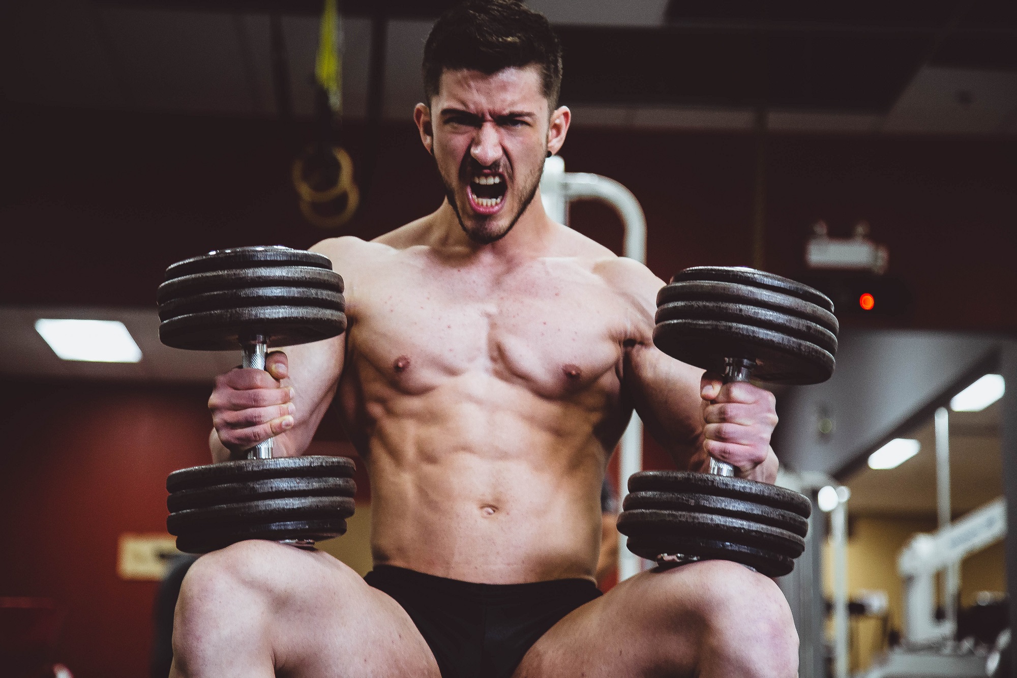 Yeah OK. You hear it from your coach, your personal trainer, your friend, your neighbor down the street, maybe even your doctor. You need to have a strong core. Yes, you need a strong for exercise performance. But, did you know there are everyday benefits to a strong core and it’s even a necessity?
